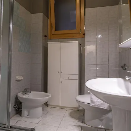Castiglione 49 Apartament