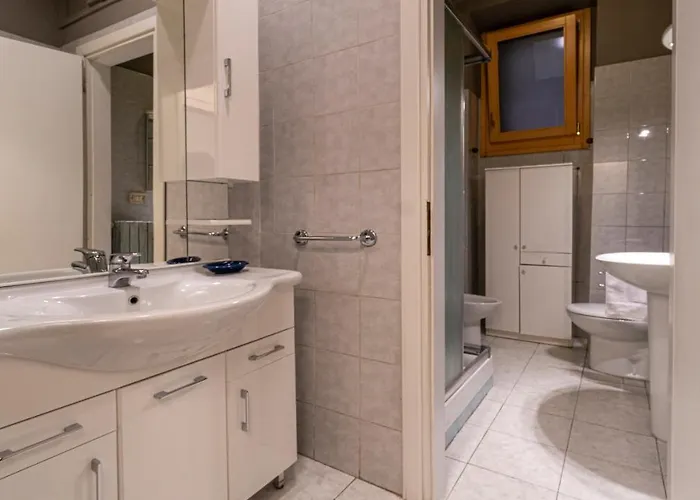 Appartement Castiglione 49 *