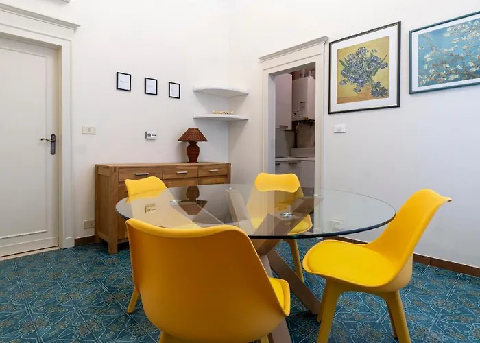 Appartement Castiglione 49 *