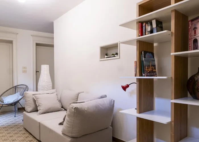 Castiglione 49 * Bologna